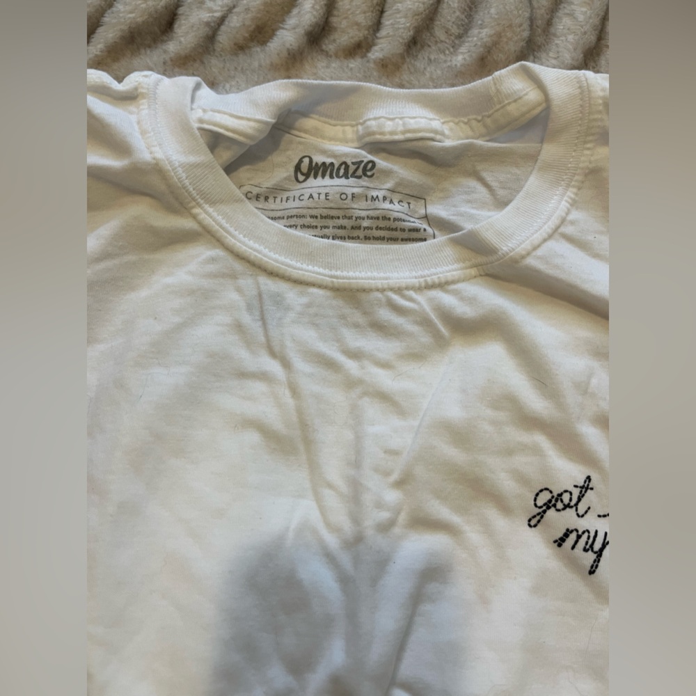 Omaze Women's Graphic Tee